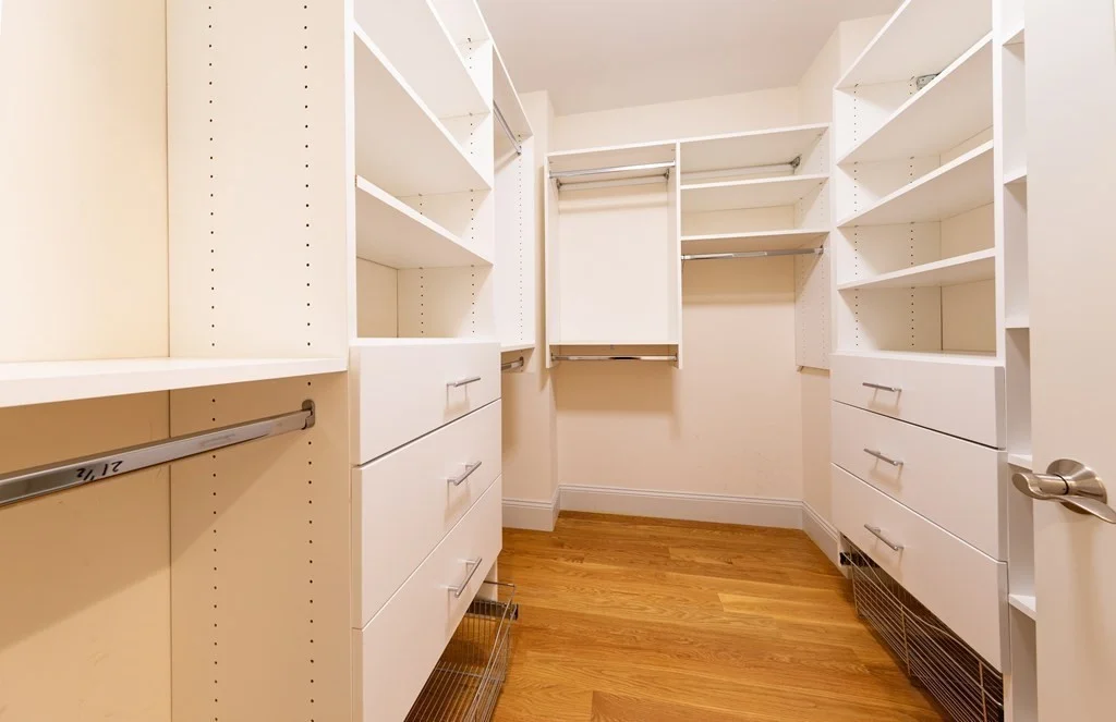 4 bed, 3 bath apartment for rent at 90 Bigelow Unit C, Brighton — photo 10 of 35
