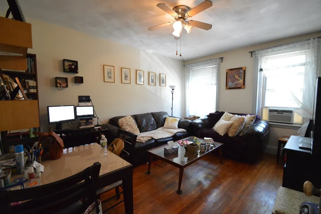 1 bed, 1 bath apartment for rent at 90 Brainerd Rd Unit 4, Allston — photo 3 of 9