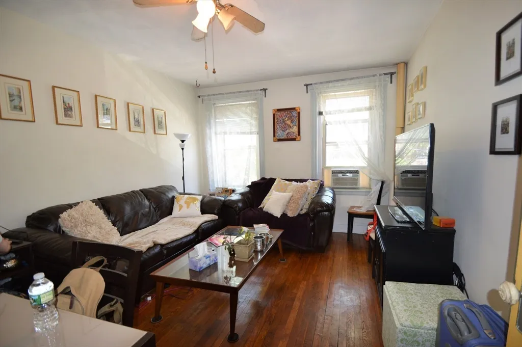 1 bed, 1 bath apartment for rent at 90 Brainerd Rd Unit 4, Allston — photo 2 of 9