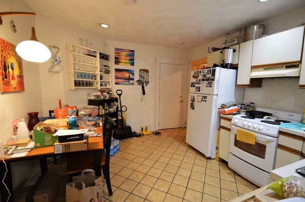 1 bed, 1 bath apartment for rent at 90 Brainerd Rd Unit 4, Allston — photo 5 of 9
