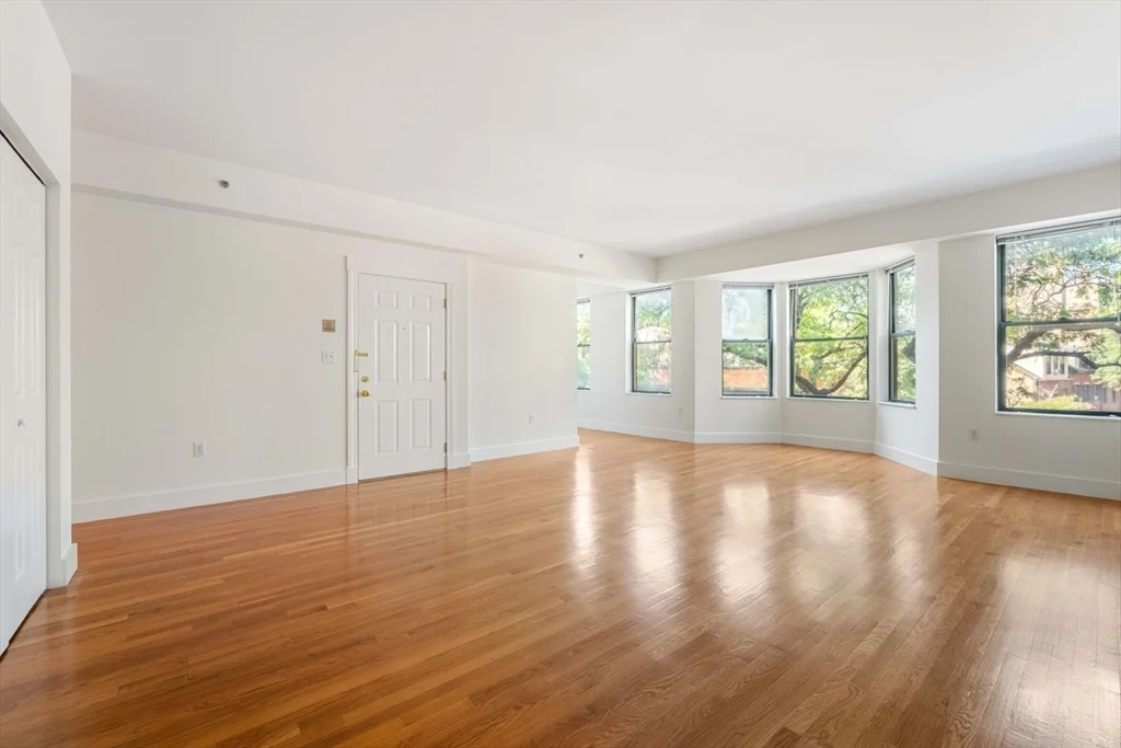 2 bed, 1 bath apartment for rent at 90 Broadway Unit 3C, Back Bay — photo 2 of 27