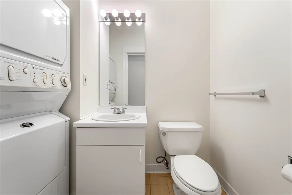 2 bed, 1 bath apartment for rent at 90 Broadway Unit 3C, Back Bay — photo 9 of 27