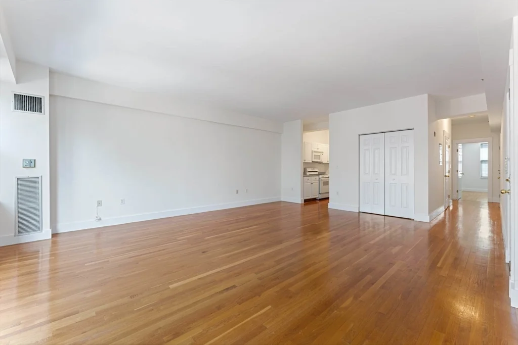 2 bed, 1 bath apartment for rent at 90 Broadway Unit 3C, Back Bay — photo 8 of 27