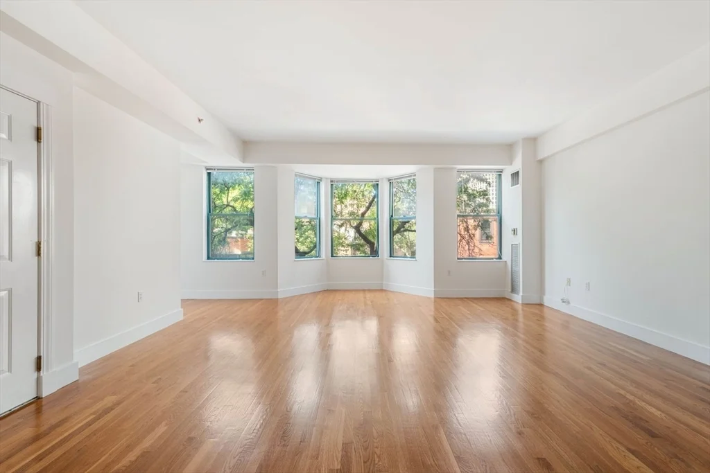 2 bed, 1 bath apartment for rent at 90 Broadway Unit 3C, Back Bay