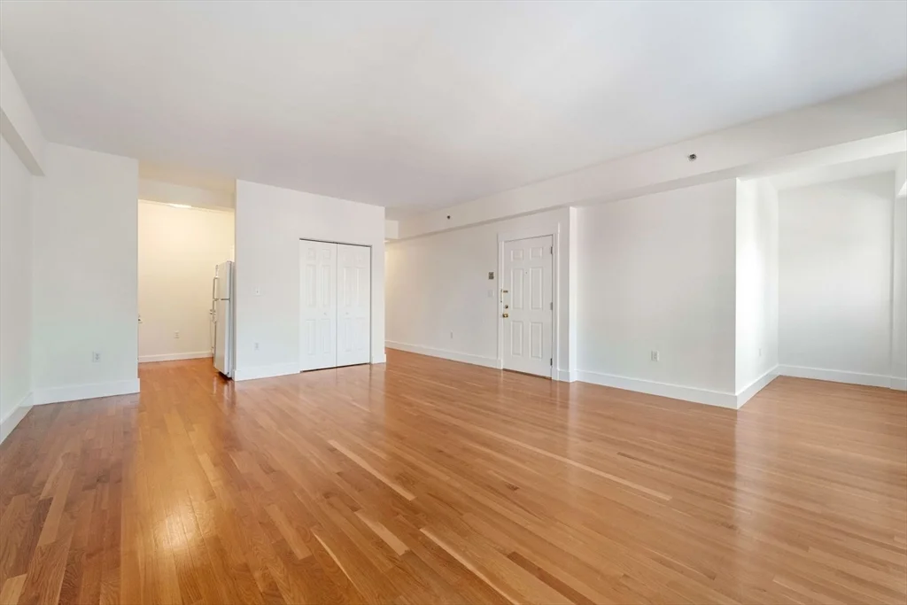 2 bed, 1 bath apartment for rent at 90 Broadway Unit 3C, Back Bay — photo 6 of 27