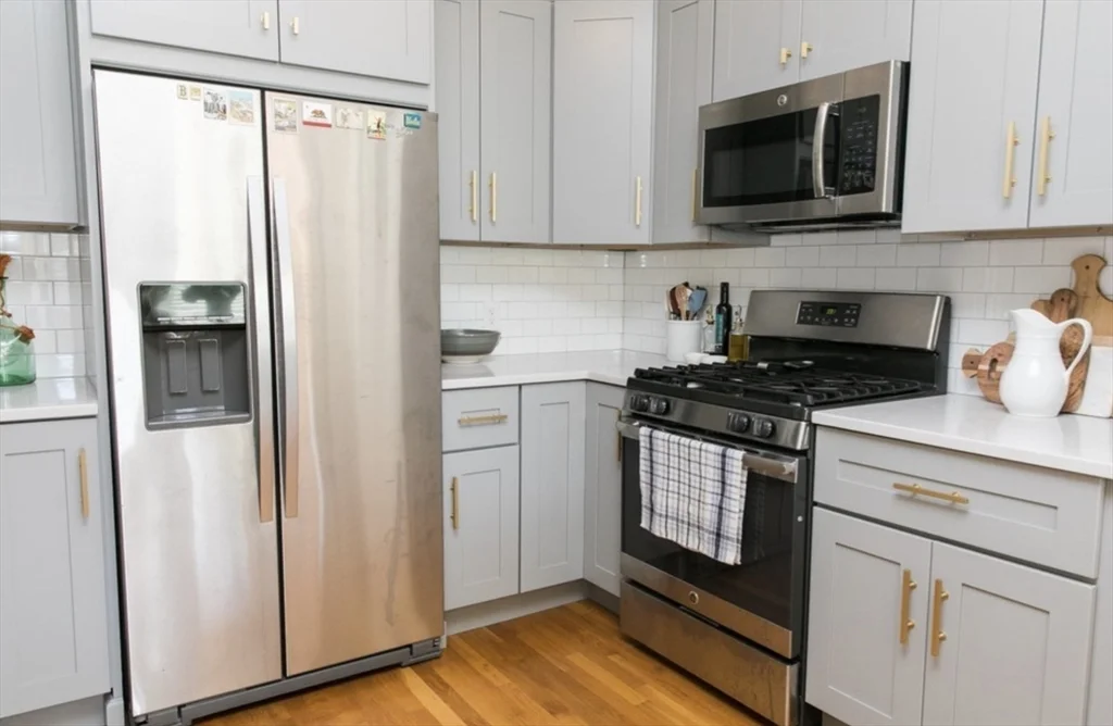 2 bed, 1 bath apartment for rent at 90 Broadway Unit 3D, Back Bay — photo 4 of 14