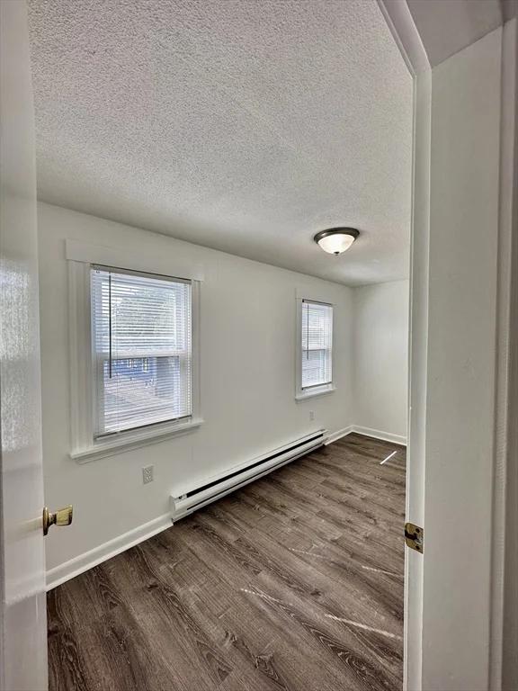 1 bed, 1 bath apartment for rent at 90 Brook Rd Unit 2R, Quincy — photo 4 of 7