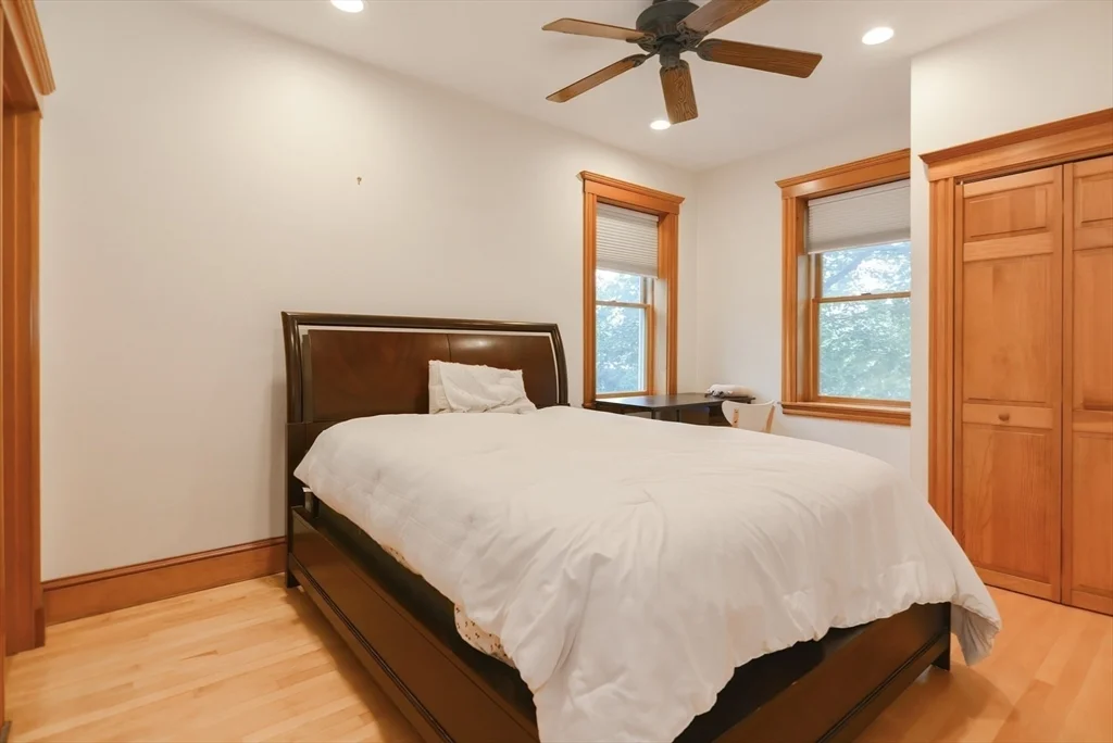 3 bed, 2 bath apartment for rent at 90 Browne St Unit 3, Coolidge Corner — photo 14 of 18