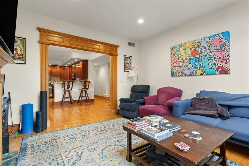 3 bed, 2 bath apartment for rent at 90 Browne St Unit 3, Coolidge Corner — photo 8 of 18