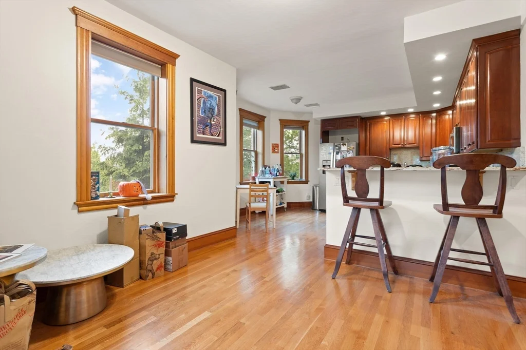 3 bed, 2 bath apartment for rent at 90 Browne St Unit 3, Coolidge Corner — photo 3 of 18