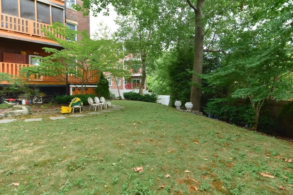 3 bed, 2 bath apartment for rent at 90 Browne St Unit 3, Coolidge Corner — photo 17 of 18