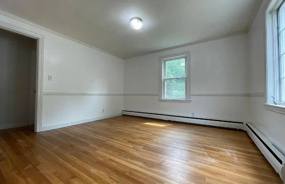 5 bed, 3 bath apartment for rent at 90 Cabot St, Cedarwood — photo 2 of 11