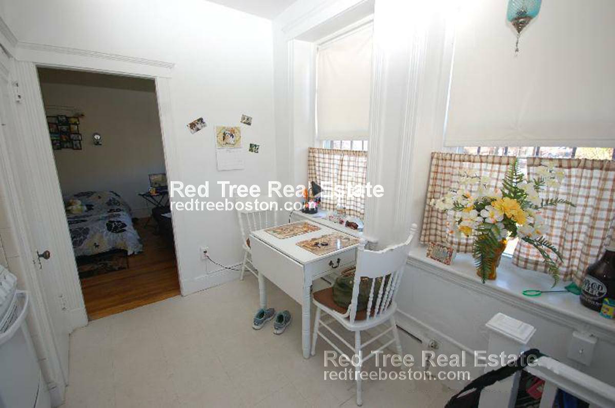 Studio bed, 1 bath apartment for rent at 90 Chiswick Rd, Brighton — photo 3 of 5