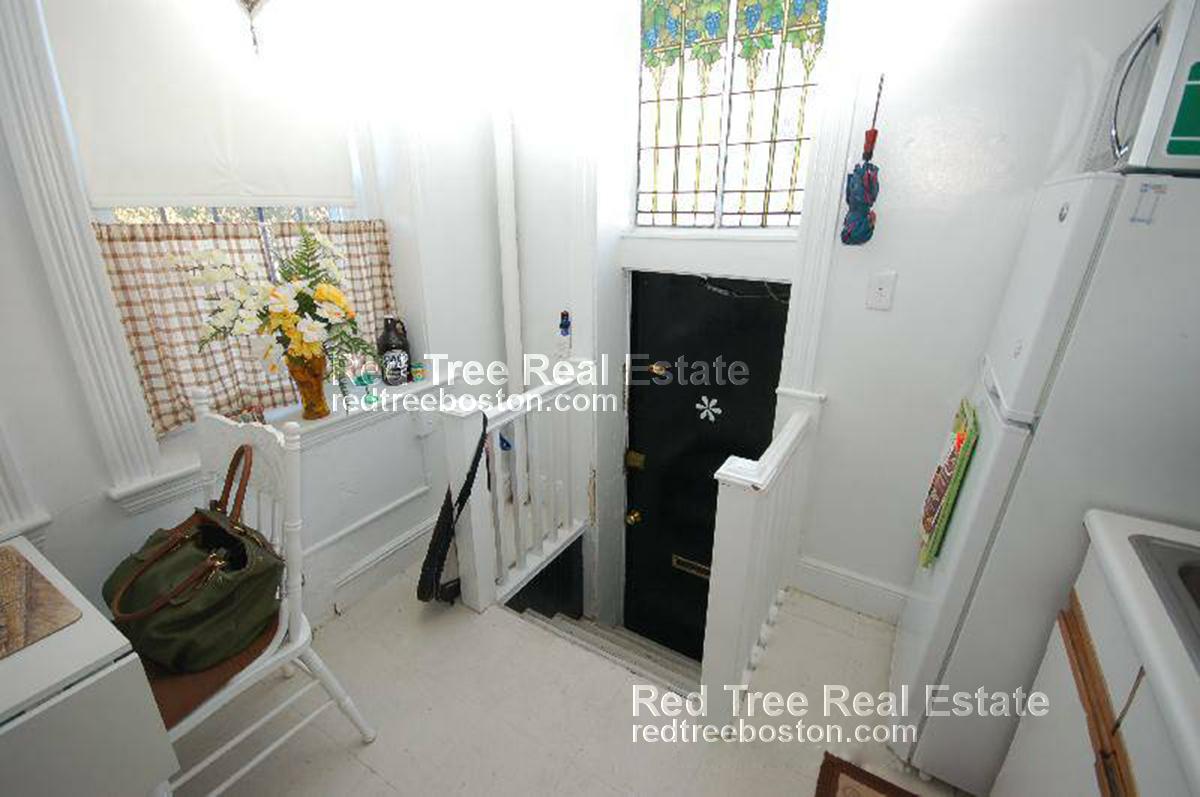 Studio bed, 1 bath apartment for rent at 90 Chiswick Rd, Brighton — photo 4 of 5
