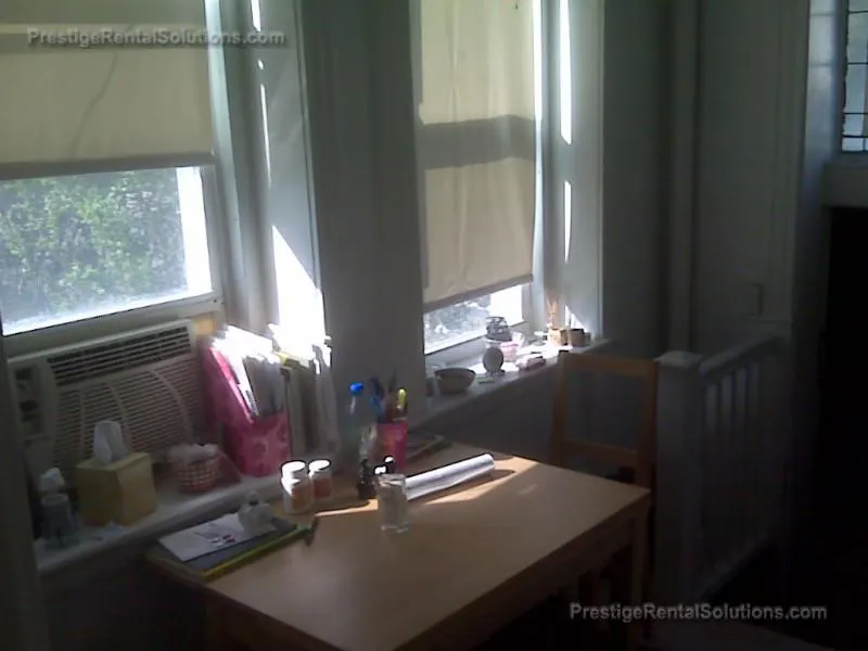 Studio bed, 1 bath apartment for rent at 90 Chiswick Rd Unit 0, Brighton — photo 2 of 10