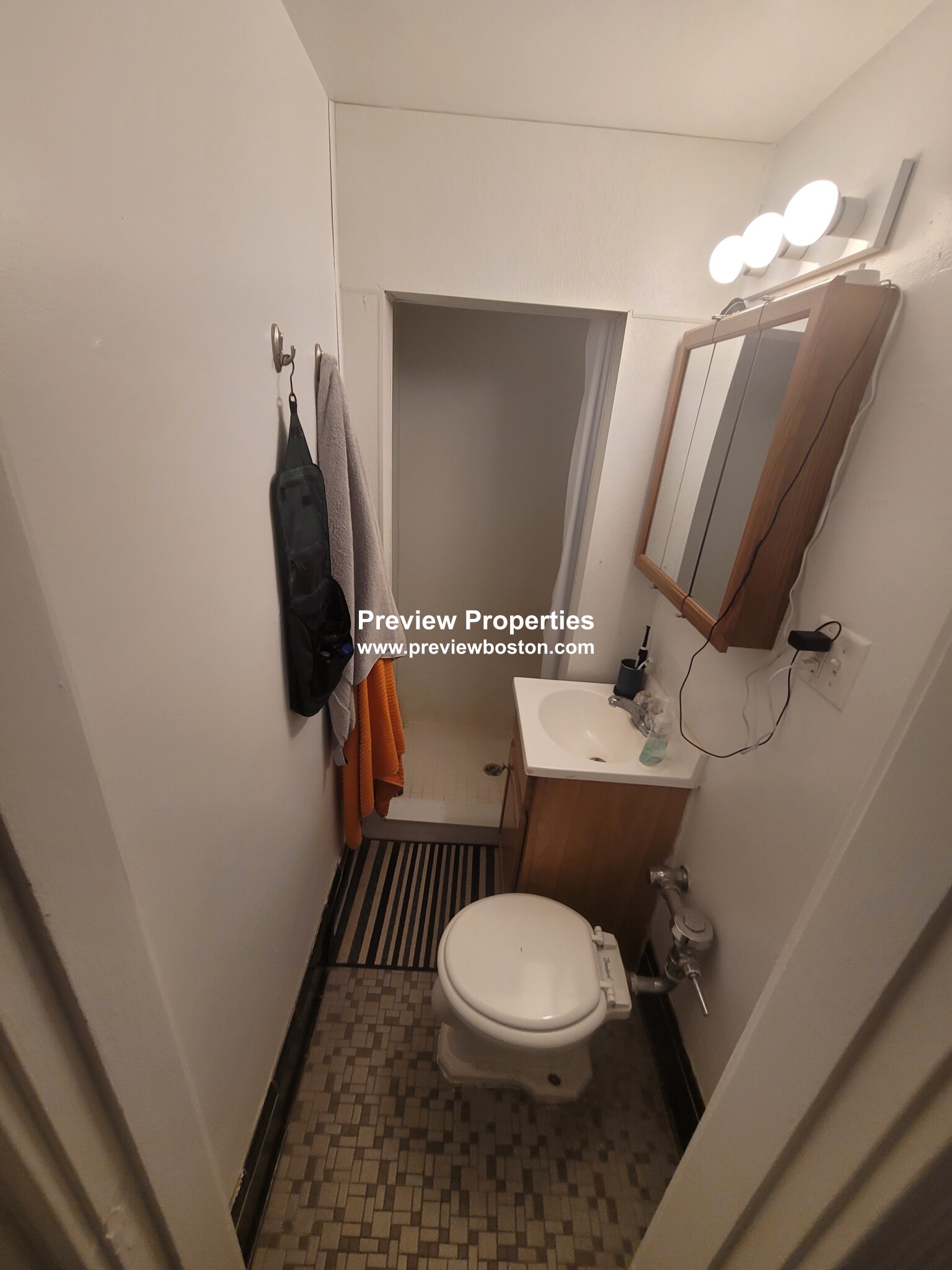 Studio bed, 1 bath apartment for rent at 90 Chiswick Rd Unit 0P, Brighton — photo 5 of 6