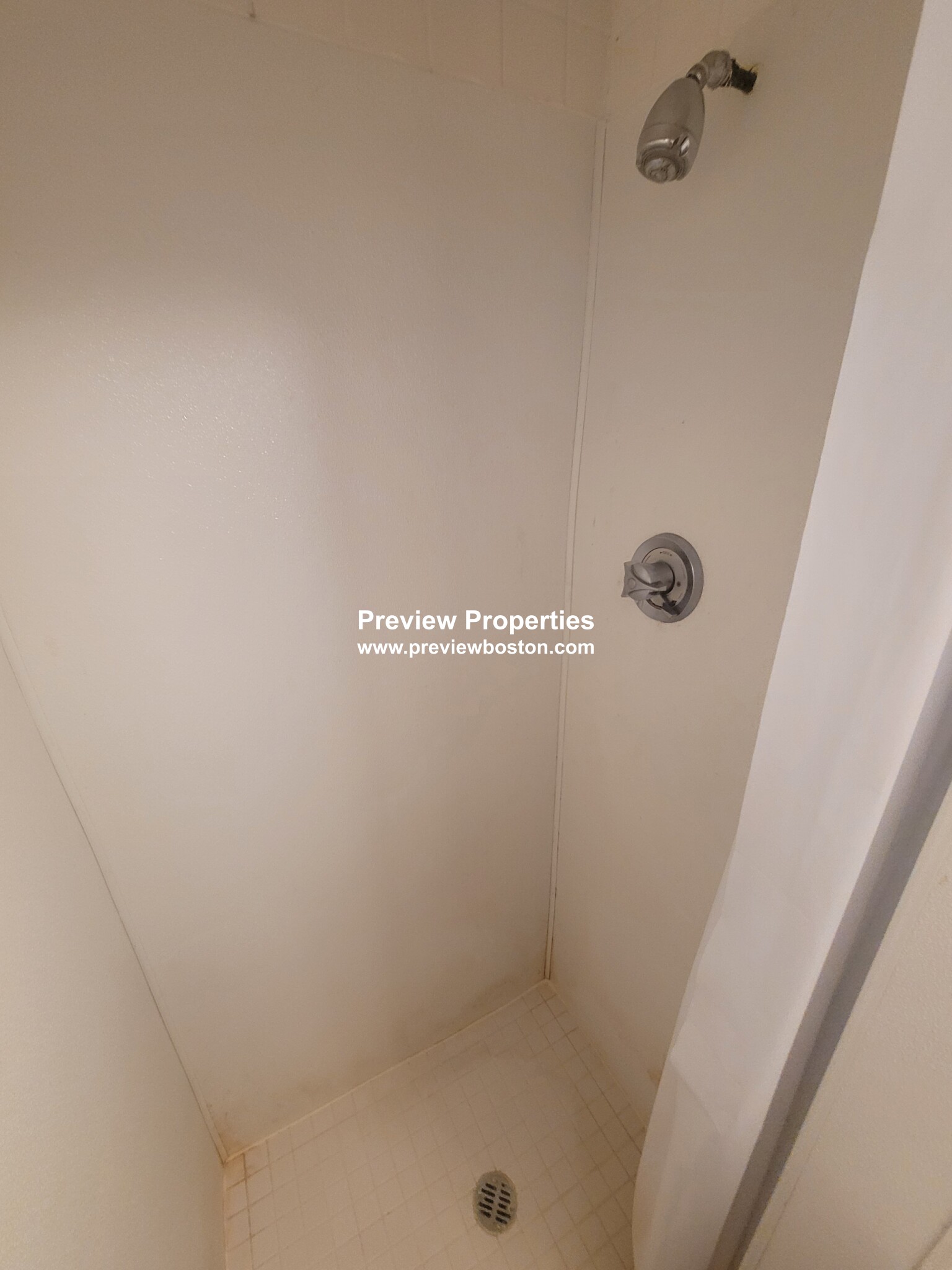 Studio bed, 1 bath apartment for rent at 90 Chiswick Rd Unit 0P, Brighton — photo 6 of 6