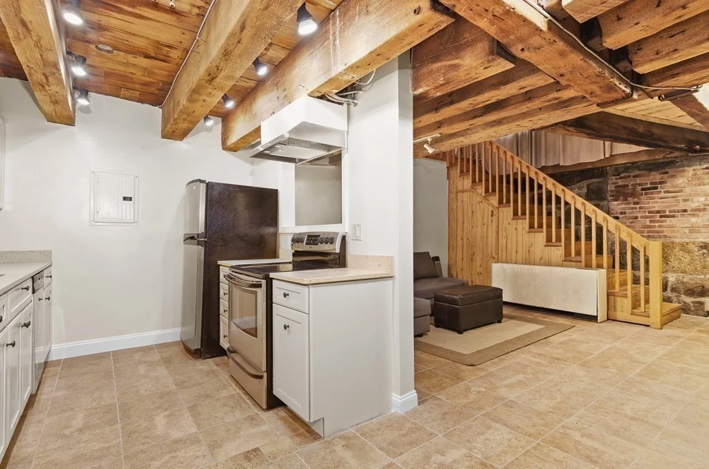 1 bed, 1 bath apartment for rent at 90 Commercial St Unit 1 A, North End — photo 3 of 13
