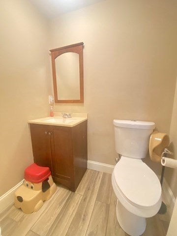 4 bed, 2 bath apartment for rent at 90 Cook Ln, Marlborough — photo 25 of 40