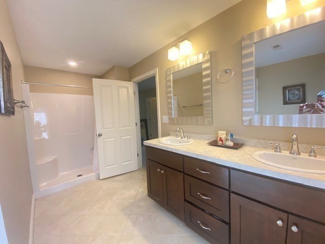 4 bed, 2 bath apartment for rent at 90 Cook Ln, Marlborough — photo 15 of 40