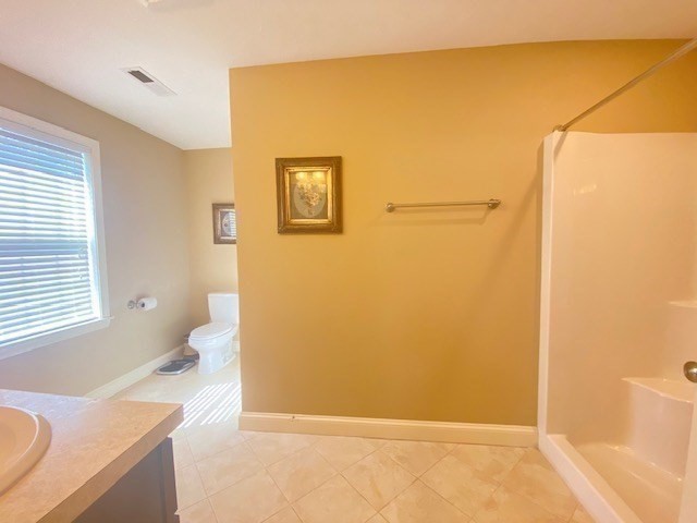 4 bed, 2 bath apartment for rent at 90 Cook Ln, Marlborough — photo 16 of 40