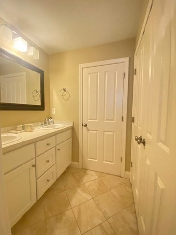 4 bed, 2 bath apartment for rent at 90 Cook Ln, Marlborough — photo 19 of 40