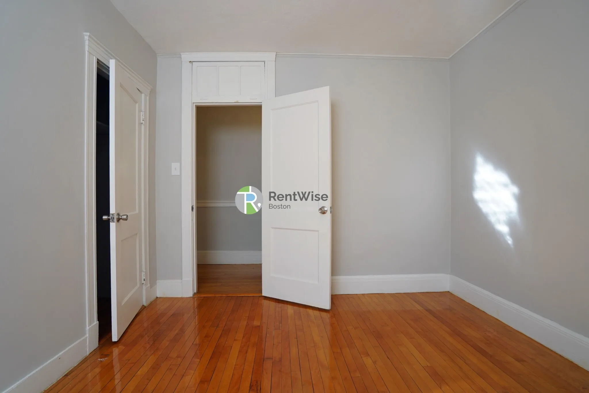 4 bed, 1 bath apartment for rent at 90 Cypress St Unit 3, Emerson Gardens — photo 13 of 23