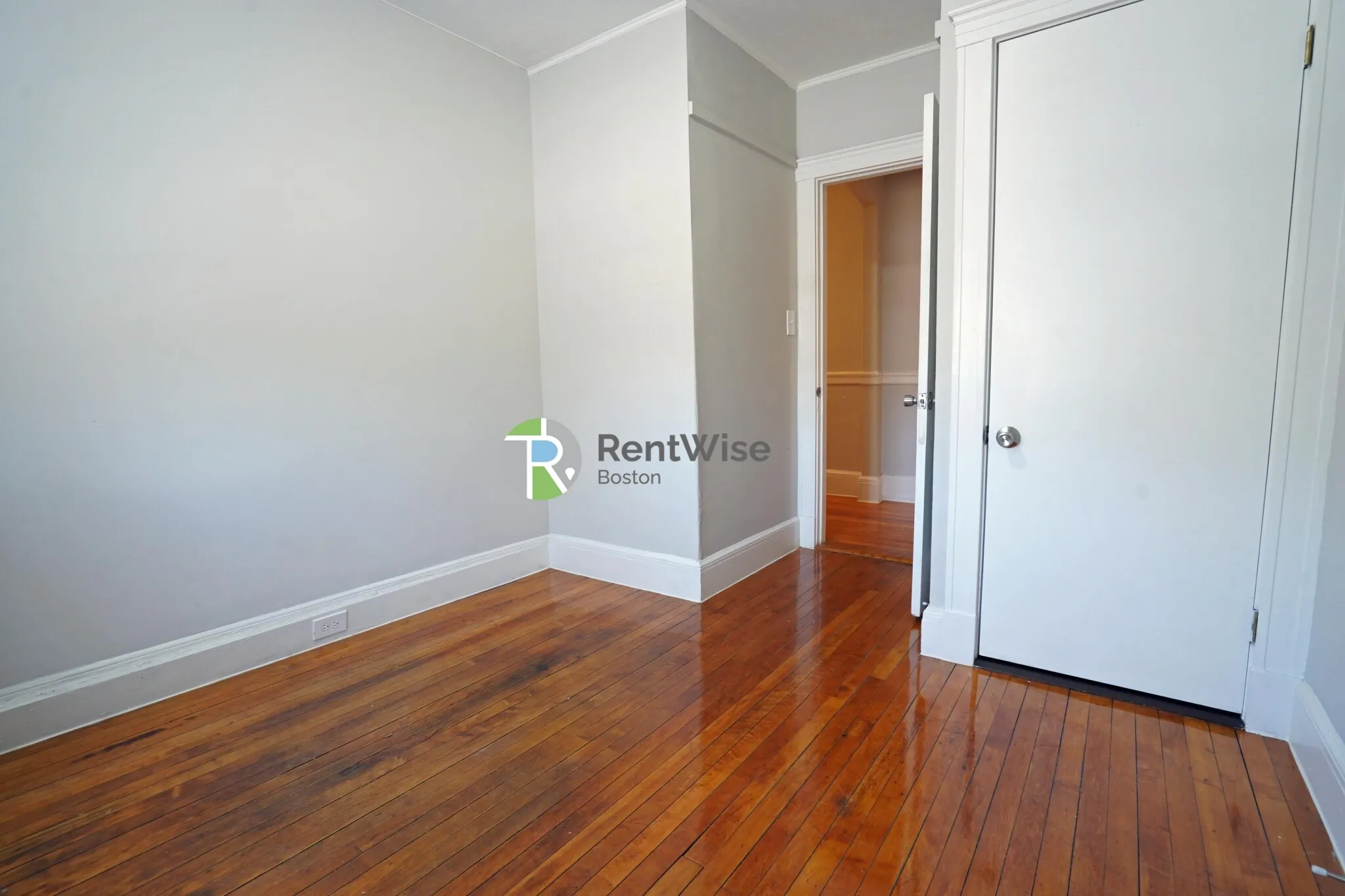 4 bed, 2 bath apartment for rent at 90 Cypress St Unit 4, Emerson Gardens — photo 16 of 27