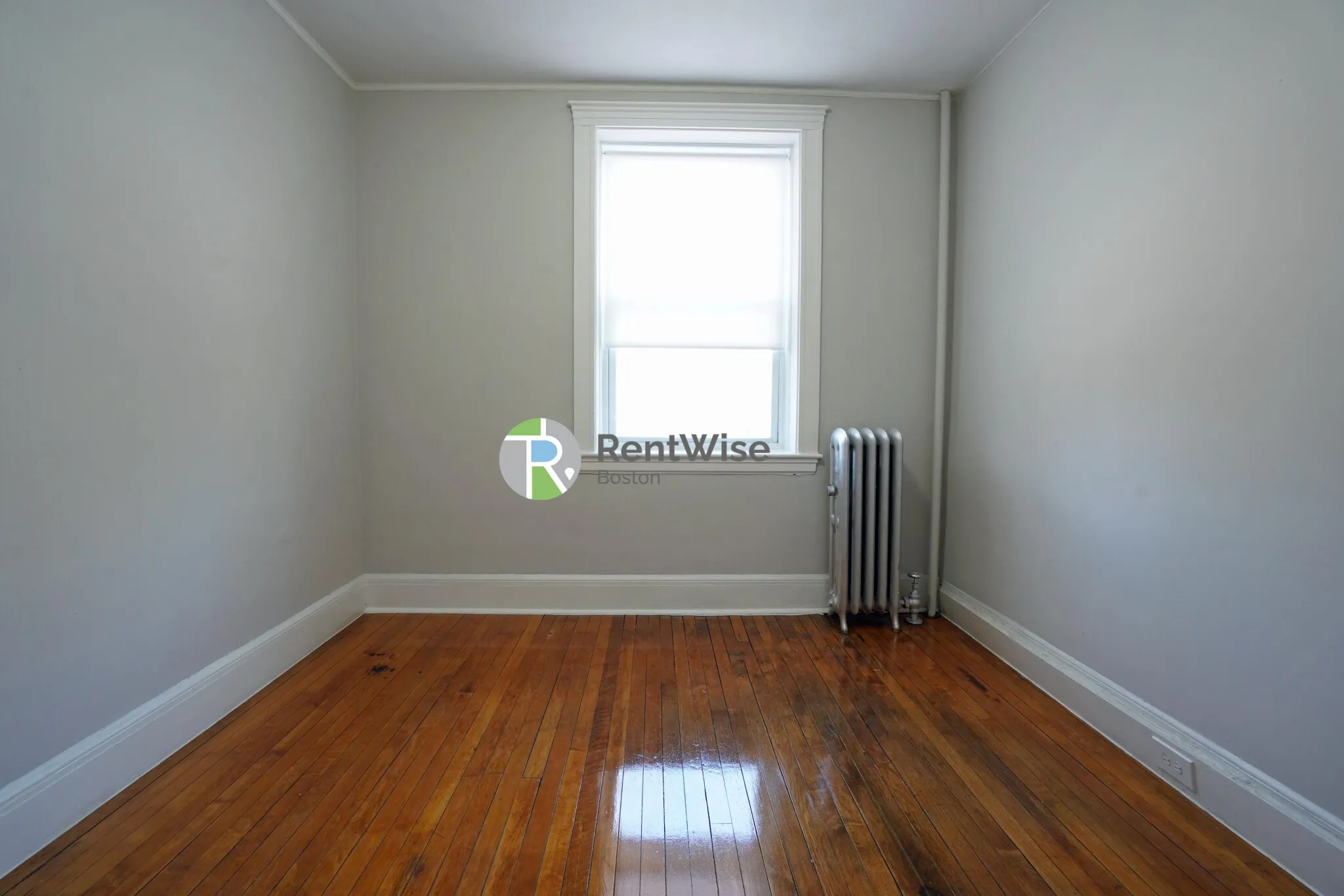 4 bed, 2 bath apartment for rent at 90 Cypress St Unit 4, Emerson Gardens — photo 15 of 27