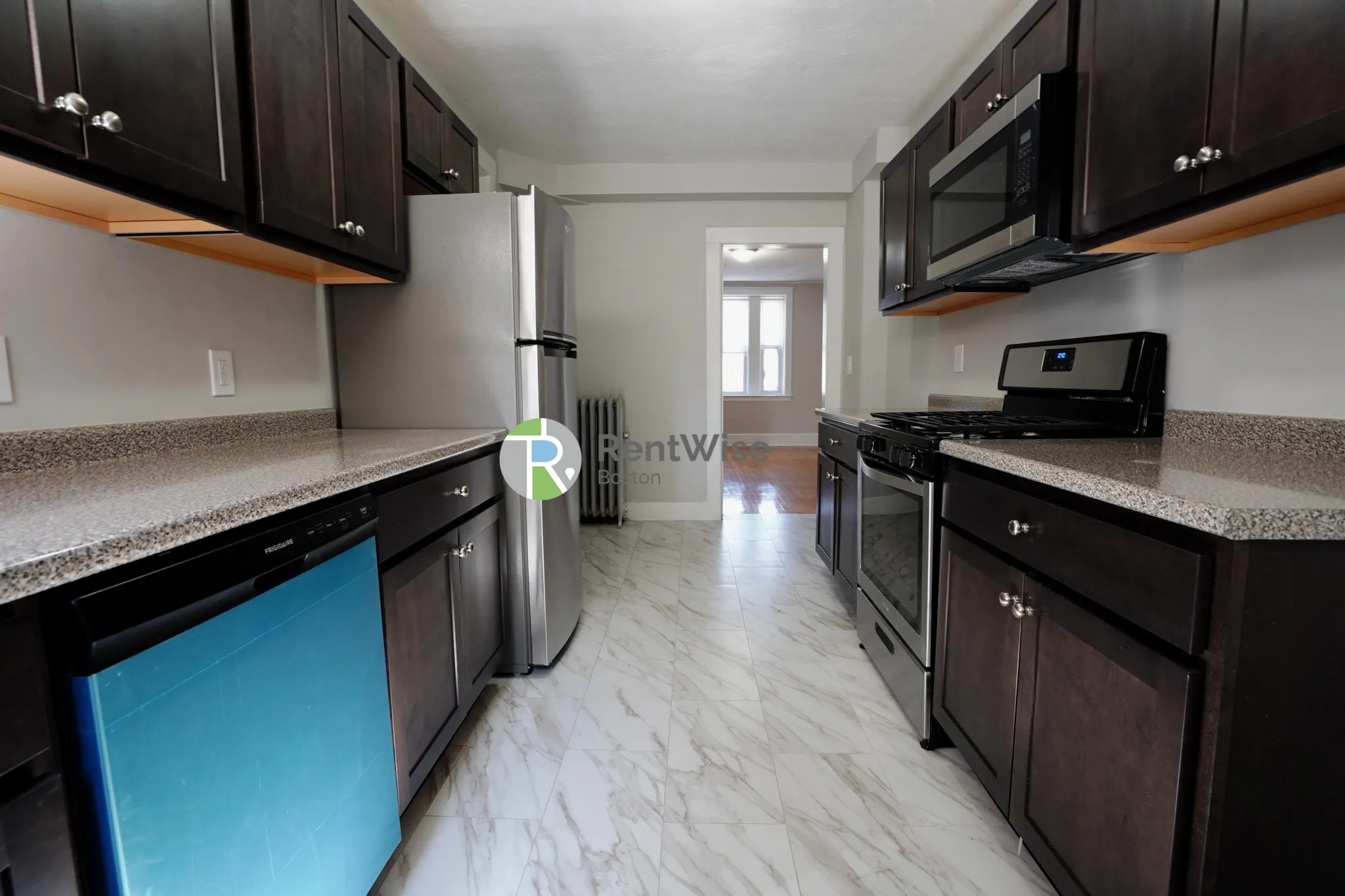 4 bed, 2 bath apartment for rent at 90 Cypress St Unit 4, Emerson Gardens — photo 7 of 27