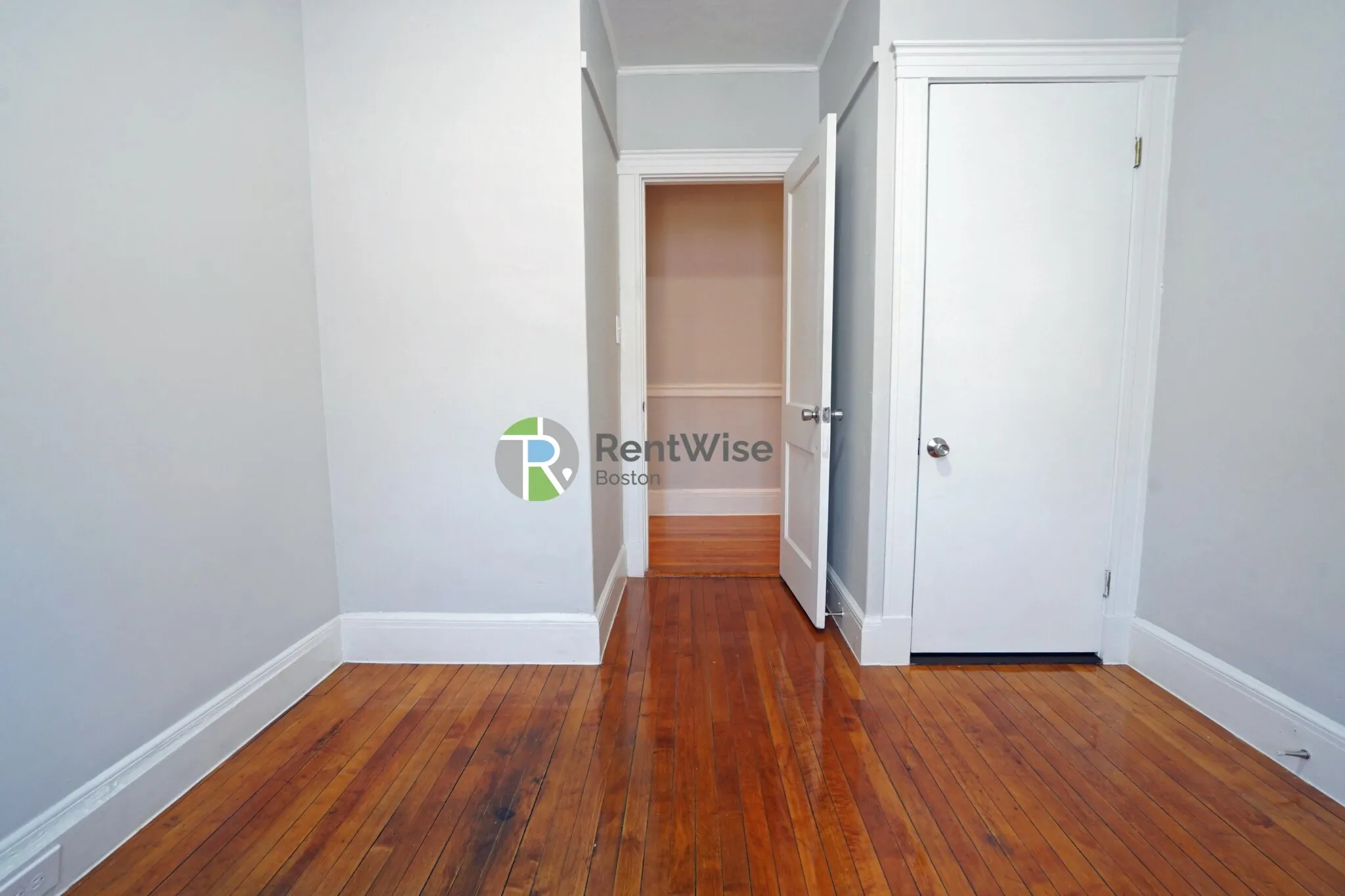 4 bed, 2 bath apartment for rent at 90 Cypress St Unit 4, Emerson Gardens — photo 14 of 27
