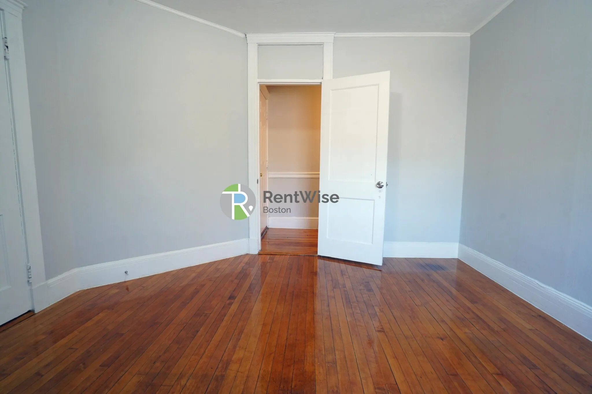 4 bed, 2 bath apartment for rent at 90 Cypress St Unit 4, Emerson Gardens — photo 10 of 27