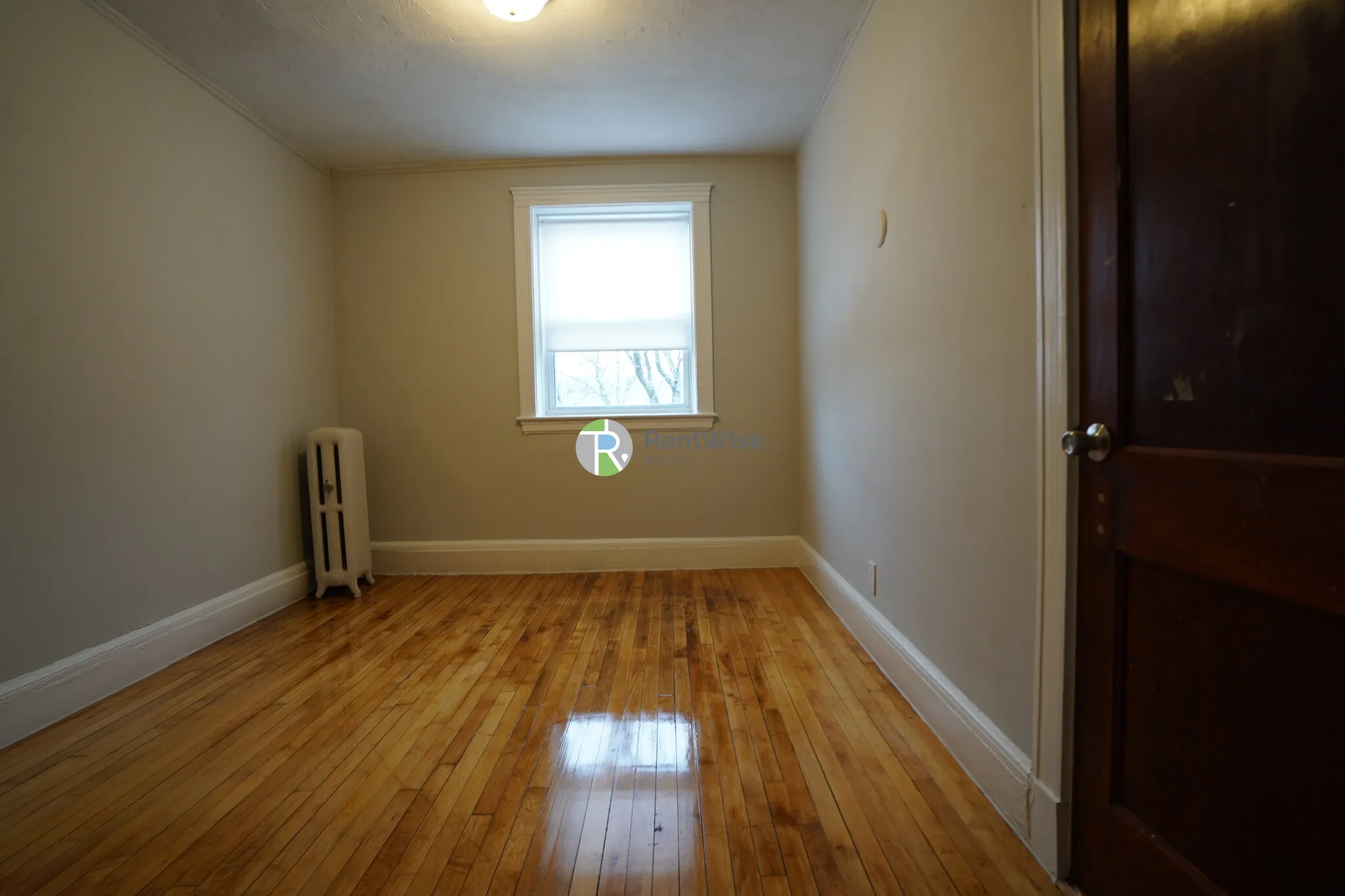 4 bed, 2 bath apartment for rent at 90 Cypress St Unit 6, Emerson Gardens — photo 12 of 18