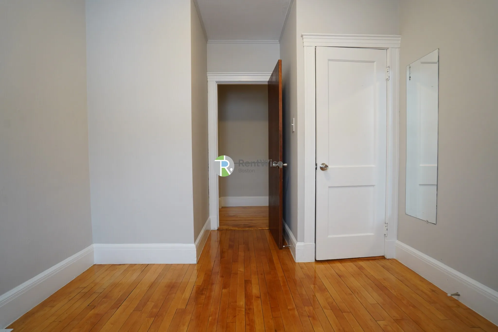 4 bed, 2 bath apartment for rent at 90 Cypress St Unit 6, Emerson Gardens — photo 14 of 18
