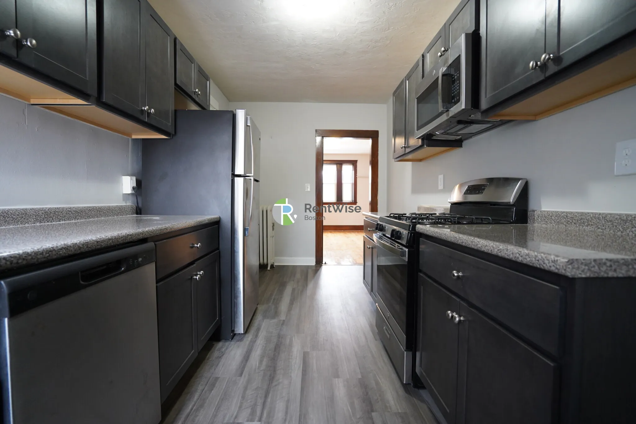 4 bed, 2 bath apartment for rent at 90 Cypress St Unit 6, Emerson Gardens — photo 3 of 18