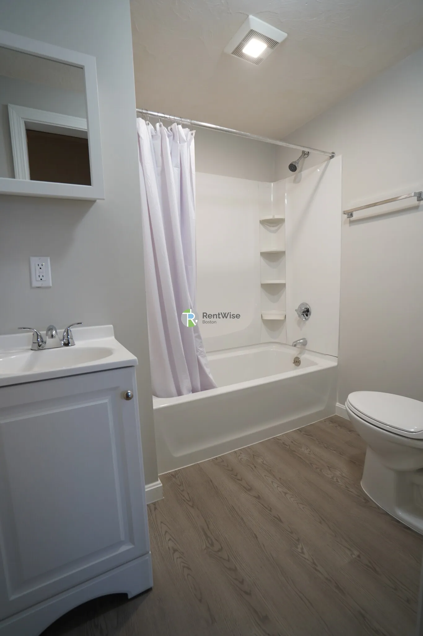 4 bed, 2 bath apartment for rent at 90 Cypress St Unit 6, Emerson Gardens — photo 6 of 18