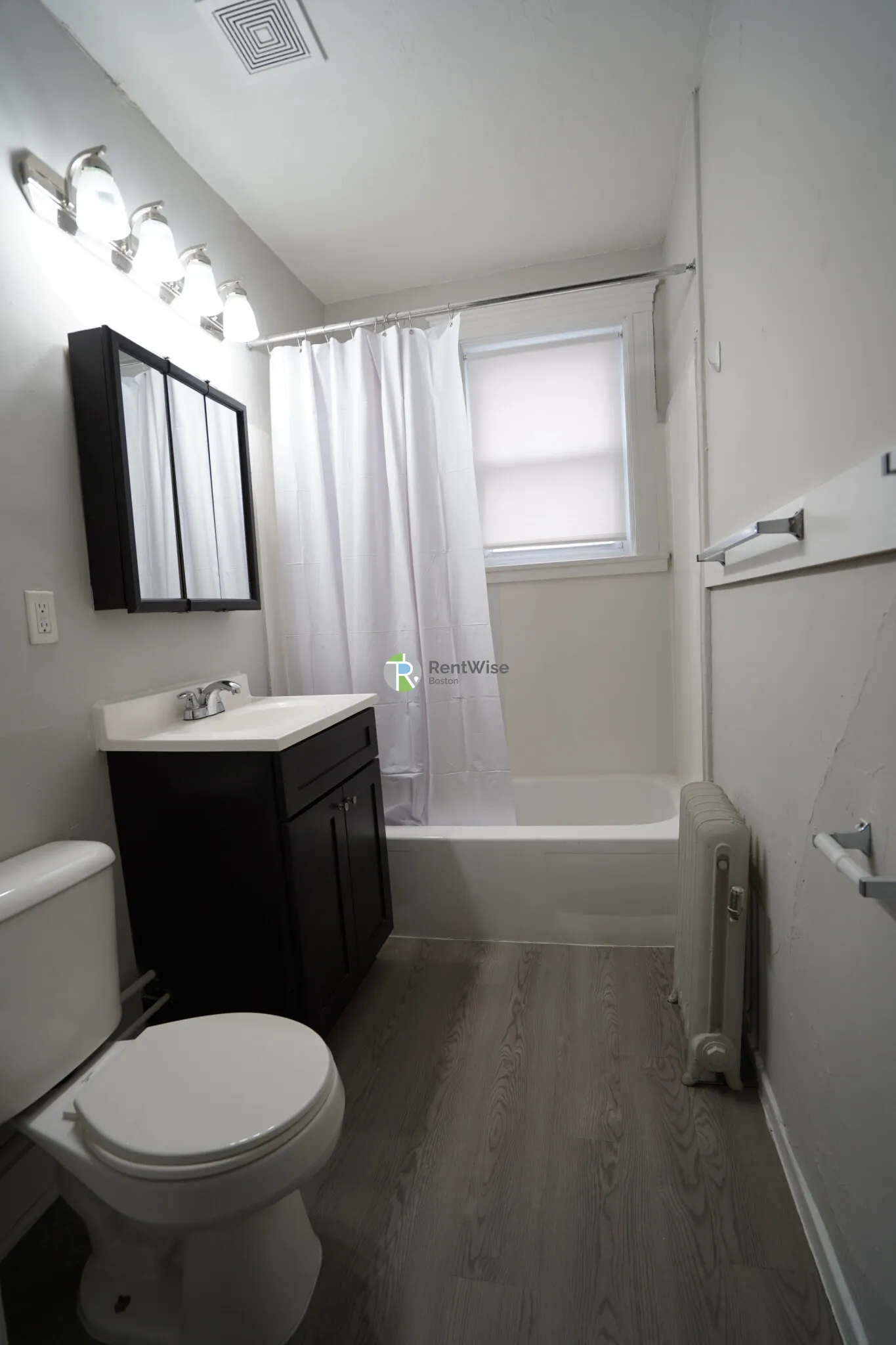 4 bed, 2 bath apartment for rent at 90 Cypress St Unit 6, Emerson Gardens — photo 10 of 18