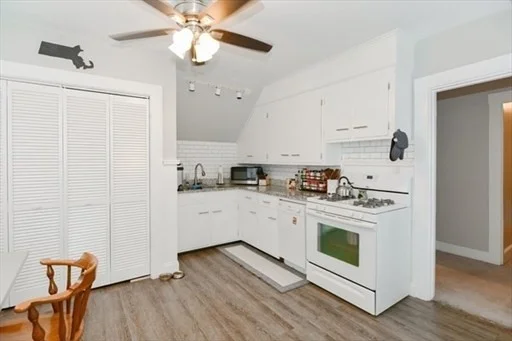 2 bed, 1 bath apartment for rent at 90 Dean Ave Unit 2, Franklin — photo 2 of 11