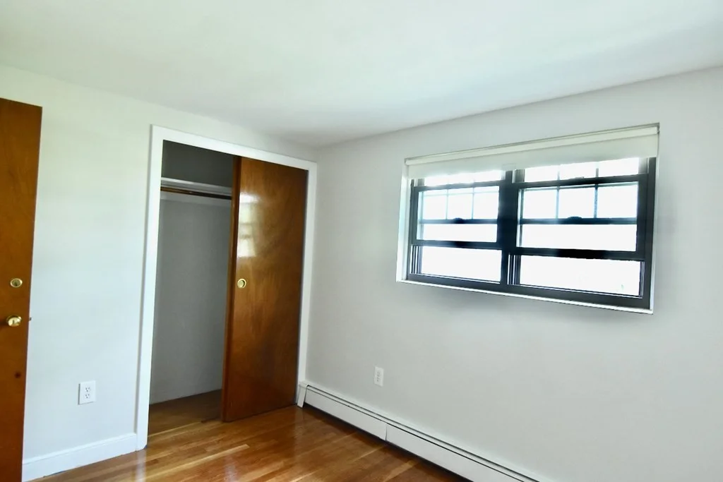 1 bed, 1 bath apartment for rent at 90 E Squantum Unit 1, North Quincy — photo 13 of 18