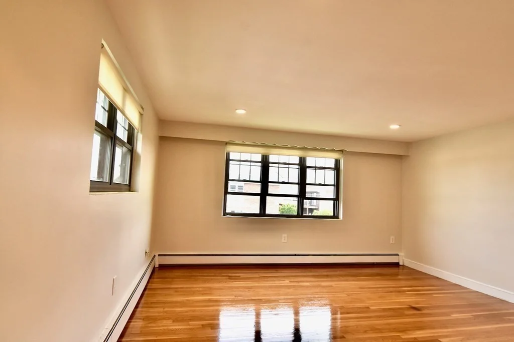 1 bed, 1 bath apartment for rent at 90 E Squantum Unit 1, North Quincy — photo 5 of 18