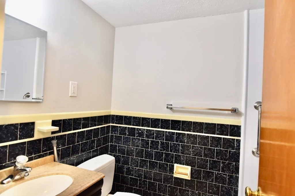 1 bed, 1 bath apartment for rent at 90 E Squantum Unit 2, North Quincy — photo 11 of 17