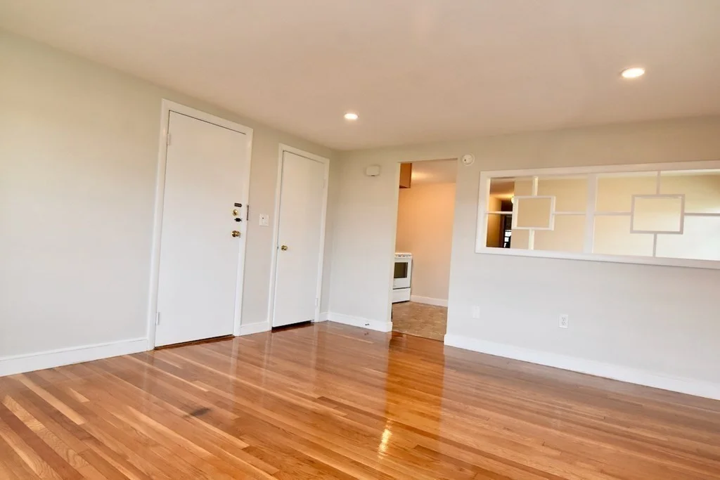 1 bed, 1 bath apartment for rent at 90 E Squantum Unit 4, North Quincy