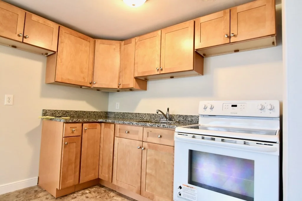 1 bed, 1 bath apartment for rent at 90 E Squantum Unit 4, North Quincy — photo 8 of 18