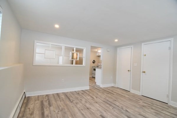 1 bed, 1 bath apartment for rent at 90 E Squantum Unit 5, North Quincy — photo 11 of 17