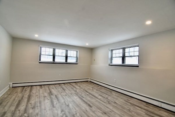 1 bed, 1 bath apartment for rent at 90 E Squantum Unit 5, North Quincy — photo 8 of 17