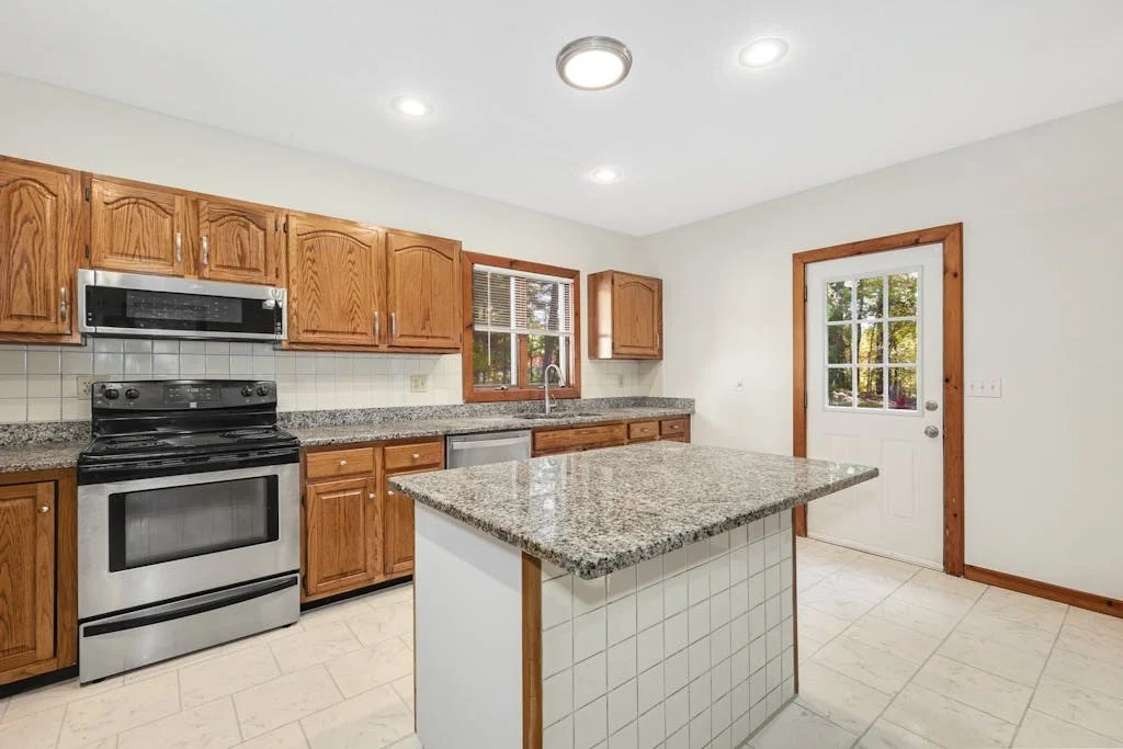 2 bed, 2 bath apartment for rent at 90 East Main Unit 1, Northborough — photo 12 of 27