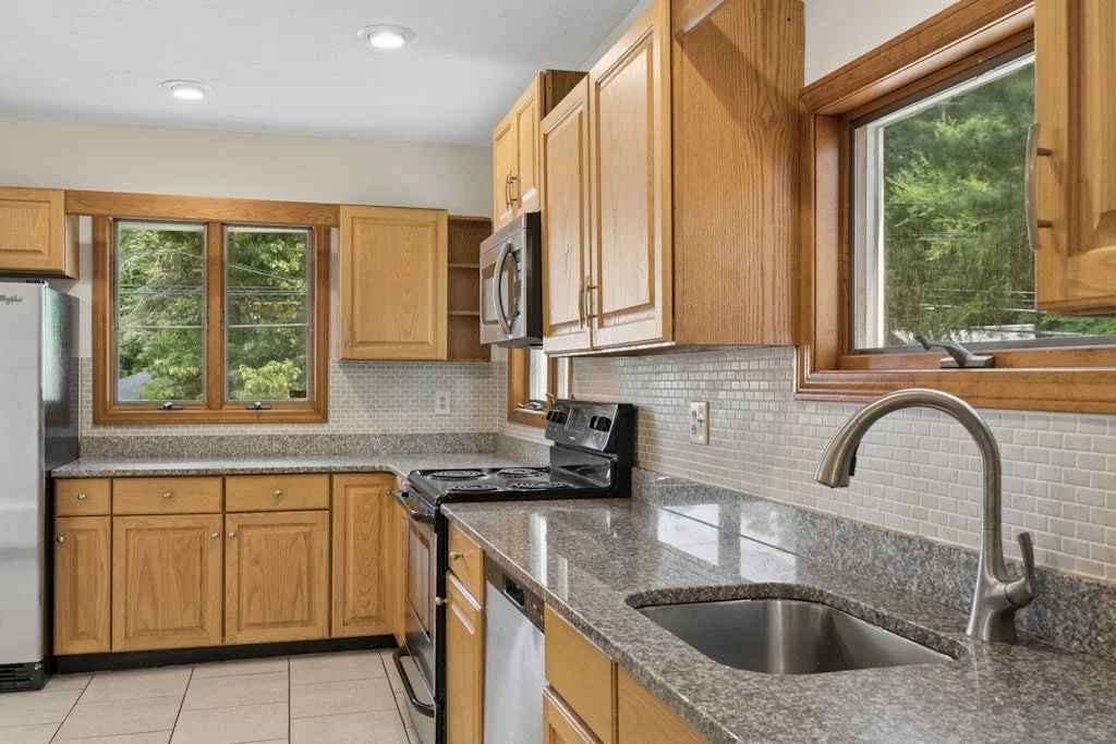 2 bed, 1 bath apartment for rent at 90 East Main Unit 2, Northborough — photo 8 of 26