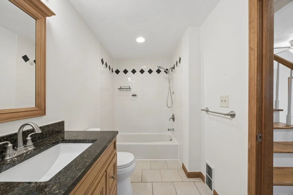 2 bed, 1 bath apartment for rent at 90 East Main Unit 2, Northborough — photo 19 of 26
