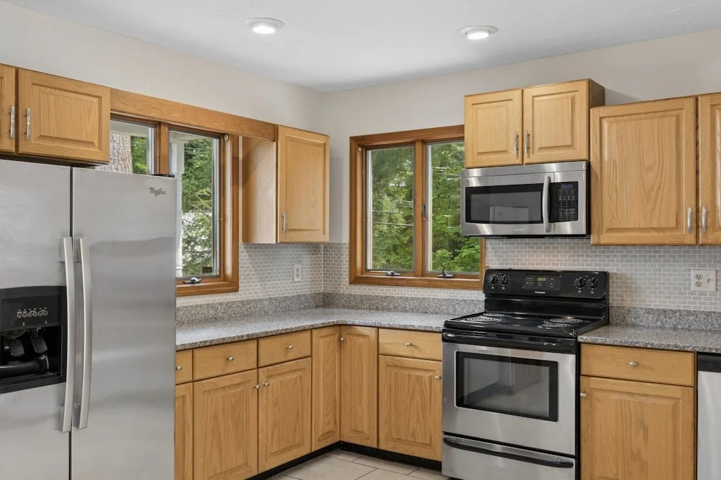 2 bed, 1 bath apartment for rent at 90 East Main Unit 2, Northborough — photo 9 of 26