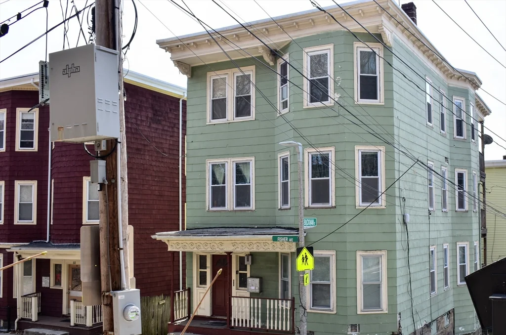 4 bed, 2 bath apartment for rent at 90 Fisher Ave Unit 2, Mission Hill — photo 1 of 19